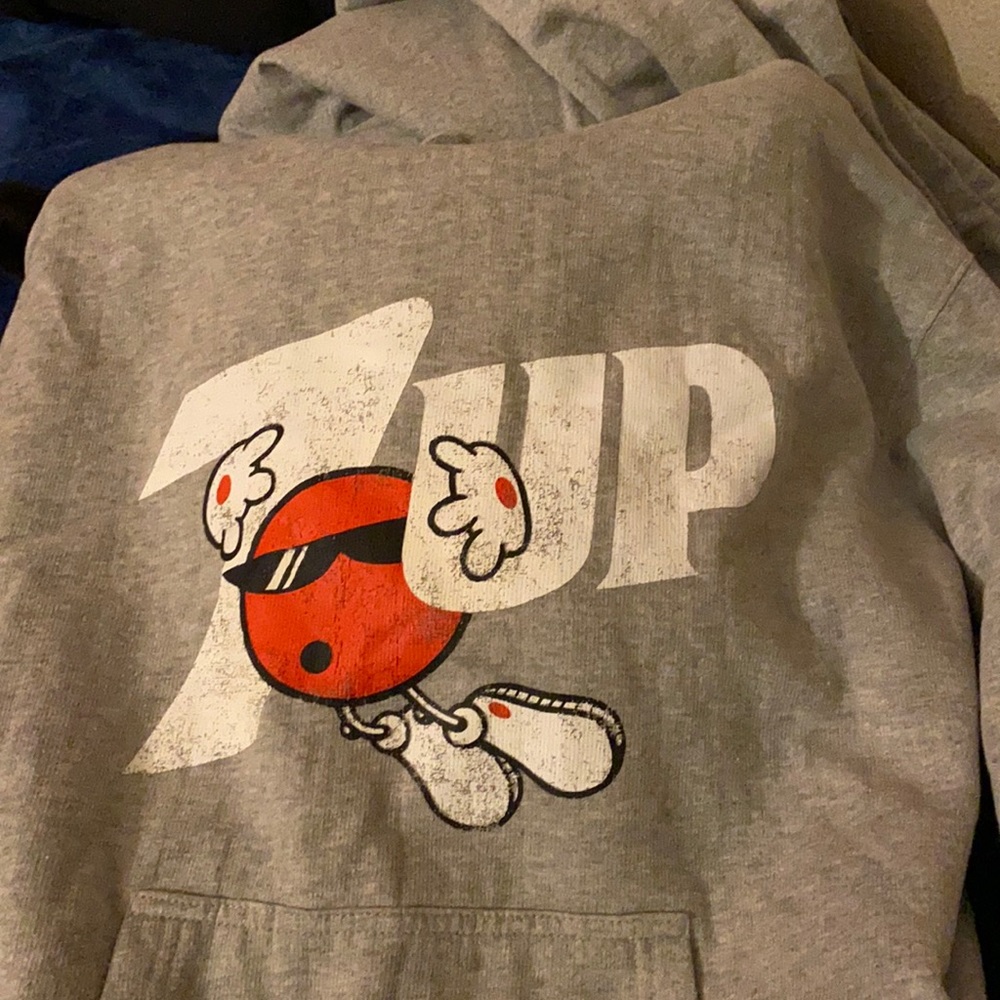 7 up graphic hoodie (grey)